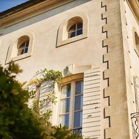 D'hotes Chateau Gigognan Bed & Breakfast 4*